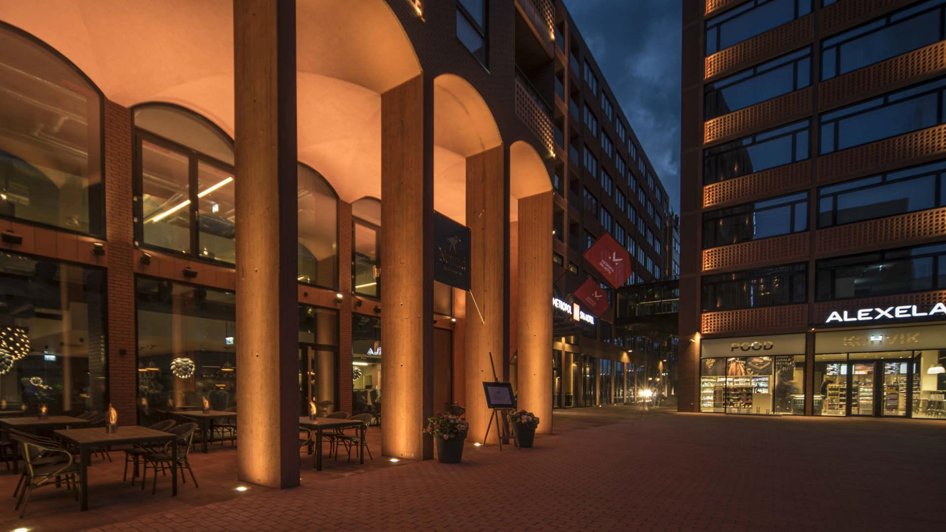 Metropol 4*
