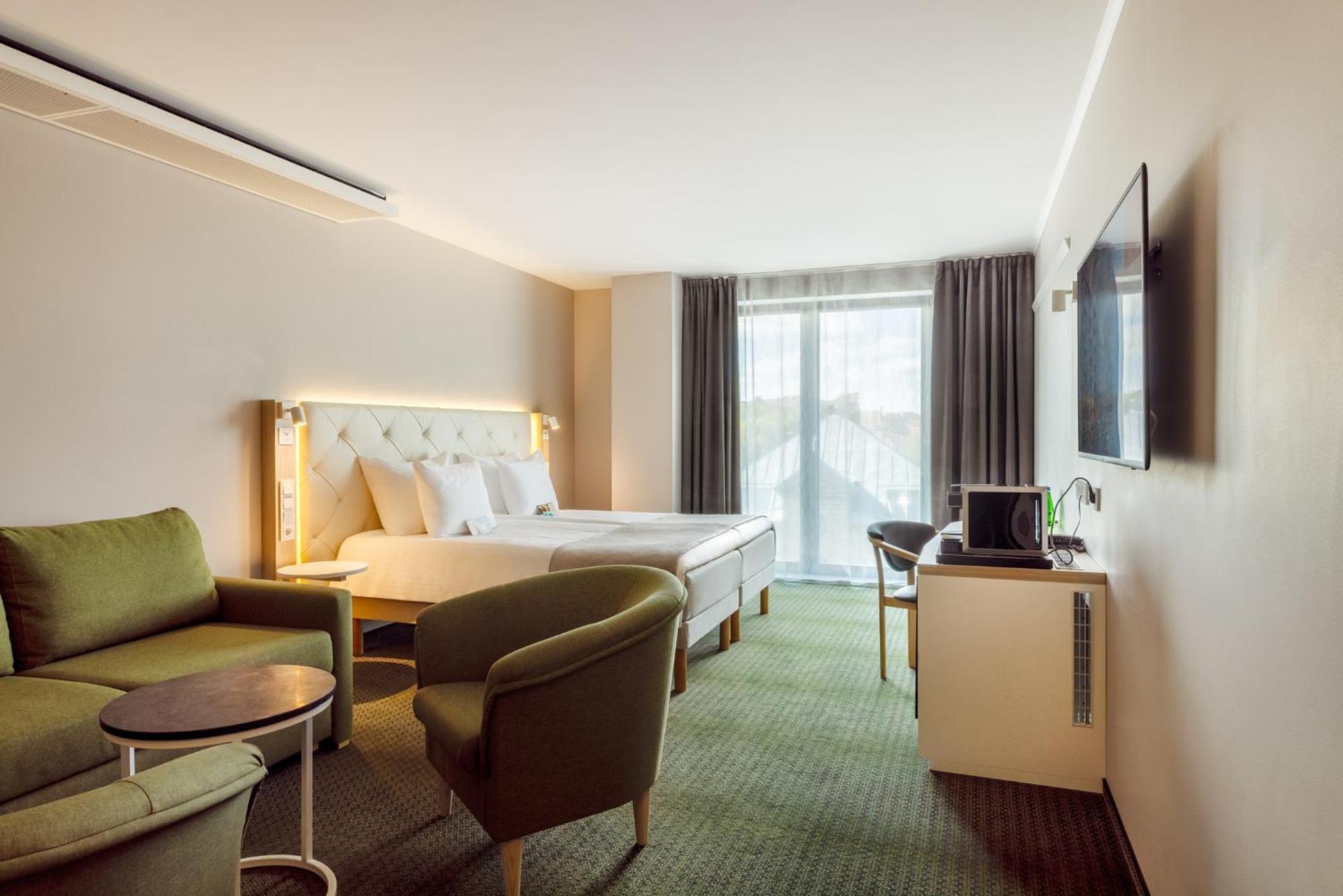 Metropol 4*